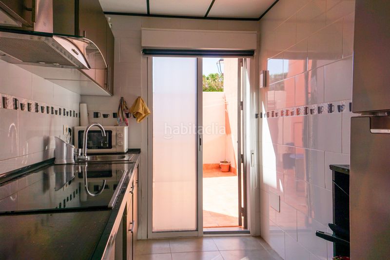 Foto 5135b5a9-d793-4718-aa02-543c722e4e09. Casa adossada a Rioja