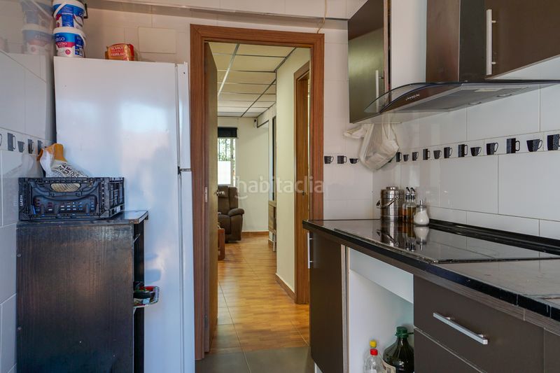 Foto a8ce4996-6e19-42d0-b85b-3d86ca634d2a. Casa adossada a Rioja