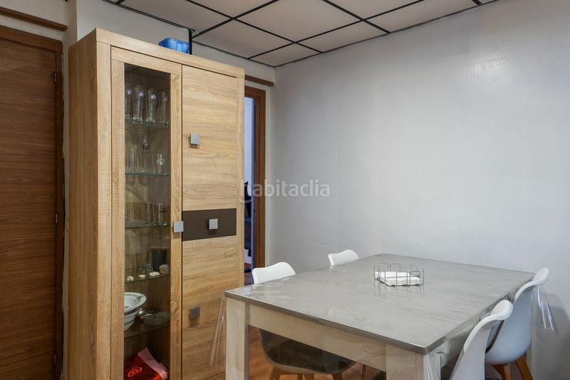 Foto ac43f7ab-918f-4644-8ff1-bd4fd6c71146. Casa adossada a Rioja