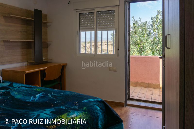 Foto f0293c38-30ba-4243-a52d-16deac55f20f. Casa adossada a Rioja