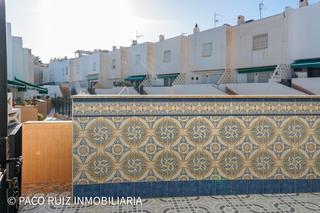 Casa adosada en Retamar. Duplex en retamar