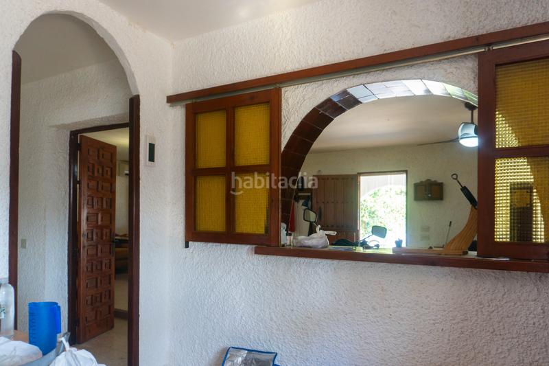 Foto e0c2306c-d7f7-4872-920f-c9a75954c4e2. Masia amb xemeneia aparcament a San Isidro - Campohermoso Níjar