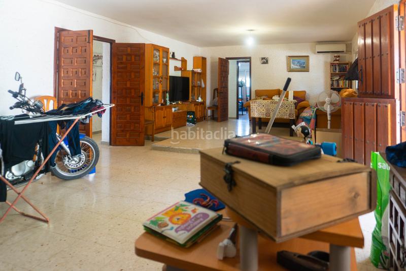 Foto fb9bc097-b82a-414b-8288-baccd7f6f5c6. Masia amb xemeneia aparcament a San Isidro - Campohermoso Níjar