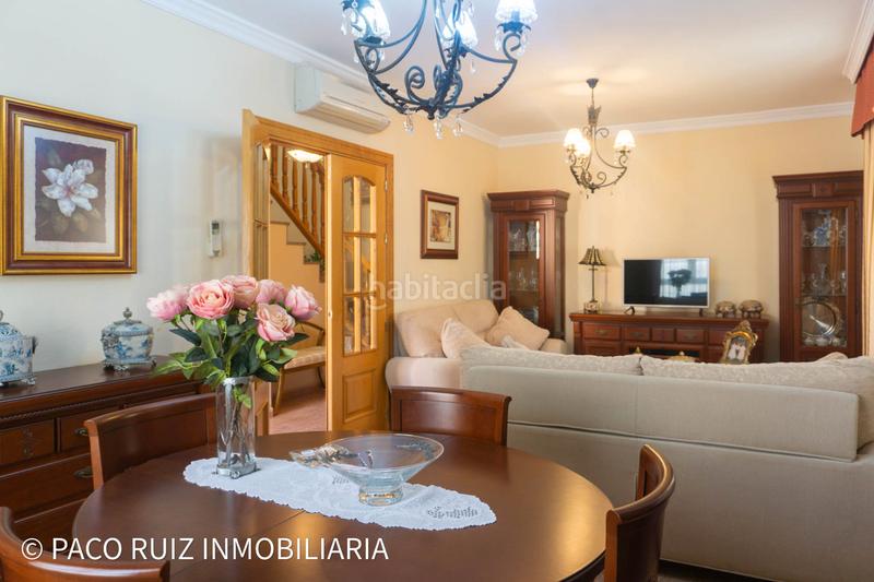 Foto 3bcbe68d-cc0f-4b1f-8c04-efccd5ff694a. Maison jumelée avec parking dans La Cañada de San Urbano Almería