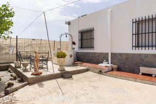 Country house in La Cañada de San Urbano