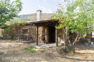 Masia a Abrucena