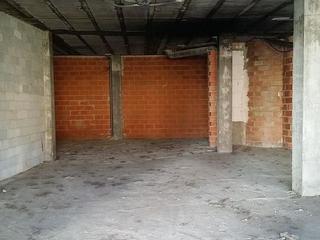Geschäftsraum in Belicena. Local comercial y plaza de garaje