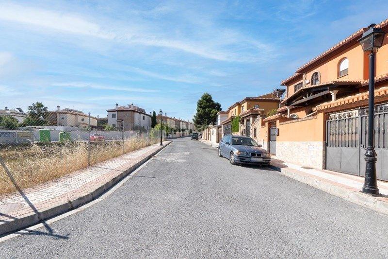 Foto 93f63940-4af4-43d5-b188-cec8596d957e. Residential plot in Urbanizaciones Alhendín