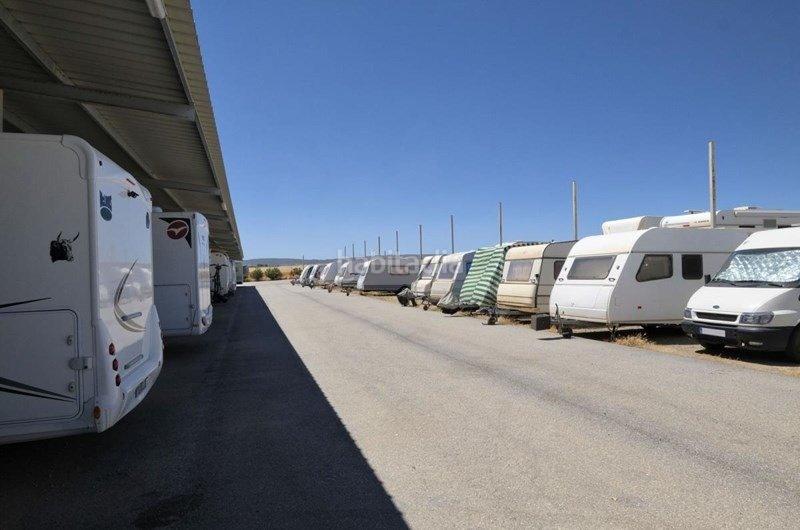 Foto 95cbc6b1-e63f-4820-b56c-145dd17374b7. Parking coche parking de caravanas en Malahá (La)