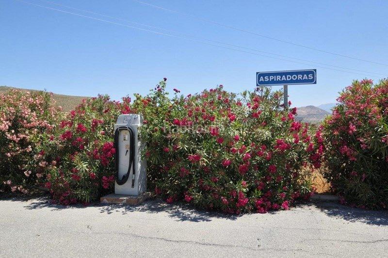 Foto 9f607391-b88a-4e9e-b411-d4f8bb2ea63e. Parking coche parking de caravanas en Malahá (La)