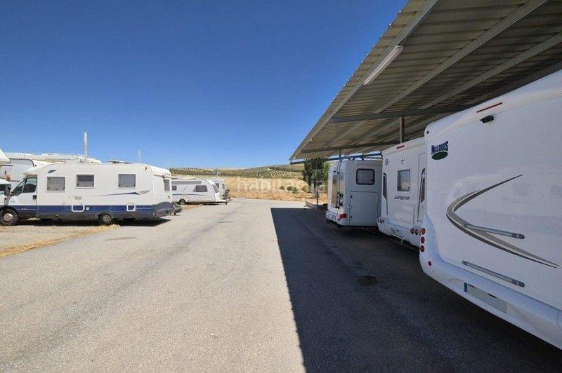 Foto adcd235b-fc3f-40df-a78f-9b79305b6c14. Parking coche parking de caravanas en Malahá (La)