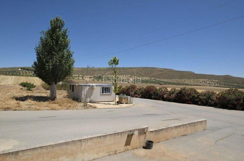 Foto ef29b5e6-f030-42d9-a997-b682060ae28c. Parking coche parking de caravanas en Malahá (La)