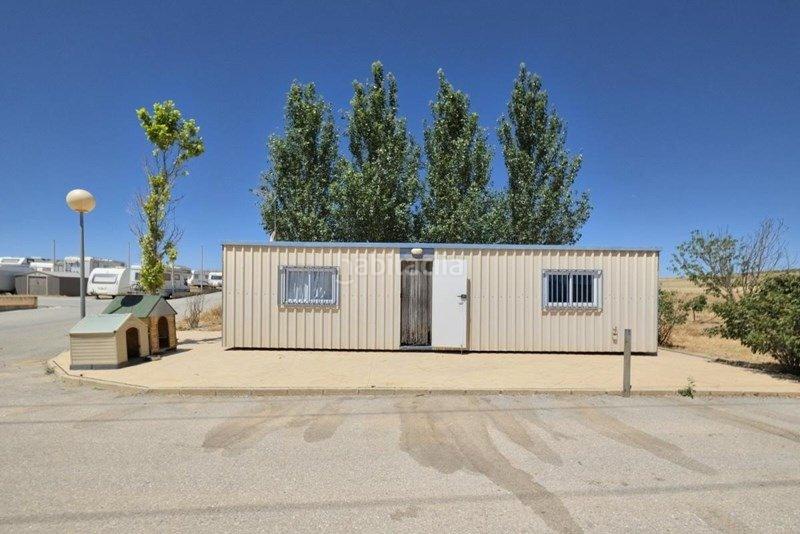 Foto f427b333-1039-4e27-8685-b14d7a5f0980. Parking coche parking de caravanas en Malahá (La)