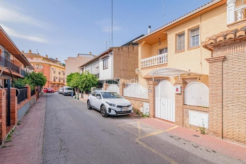 Foto ee215b35-a6cc-4668-85a7-fa61a5f79635. Casa amb aparcament a Ogíjares