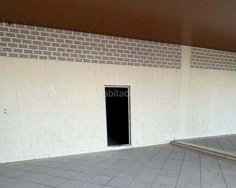 Foto 635de4ee-c257-41c6-b98f-18d1c9cf4c2c. Local comercial a Atarfe