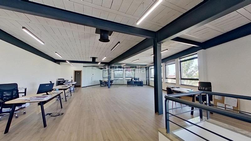 Foto 232da1d7-4acd-4b83-90bc-9b700f7b1773. Bâtiment à usage industriel dans Peligros