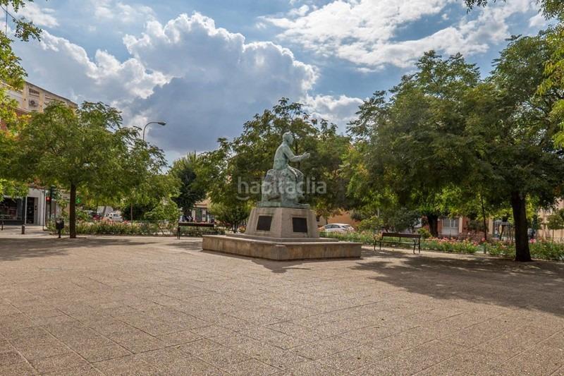 Foto 382a57bc-bedd-435f-add3-f43455c8888b. Locale commerciale in Barrio de Zaidín Granada