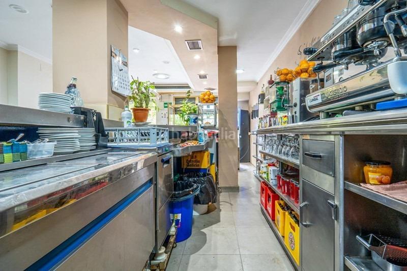 Foto 3f923732-d618-4200-b13a-82ed311cb445. Locale commerciale in Barrio de Zaidín Granada