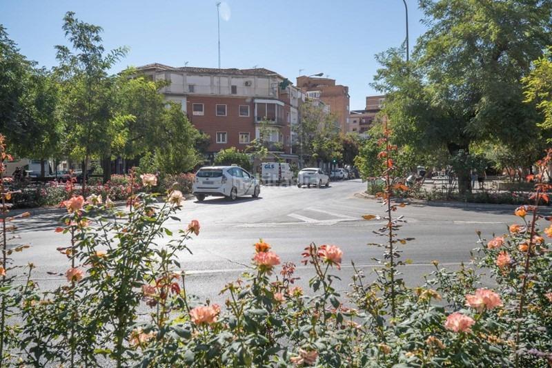 Foto 47dcb875-fc37-45f9-a516-5fb321cd5584. Locale commerciale in Barrio de Zaidín Granada