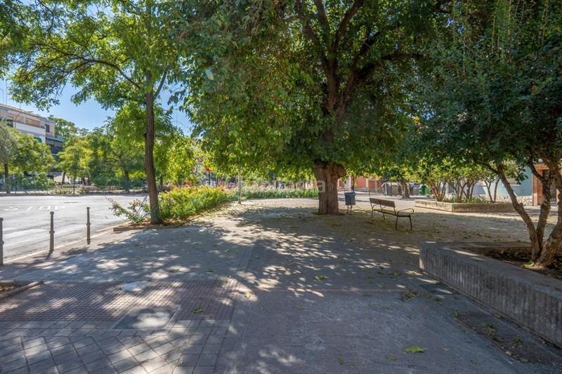 Foto f6830554-6e8f-49bb-aa88-351a90ff3a47. Locale commerciale in Barrio de Zaidín Granada