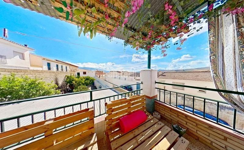 Foto 16cc96ae-a4a0-40b8-9633-c760019f8986. Casa amb aparcament a Padul