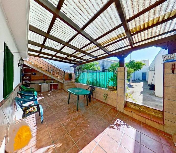 Foto a5d7fa86-edb2-4e07-ab75-38939c28495b. Casa amb aparcament a Padul