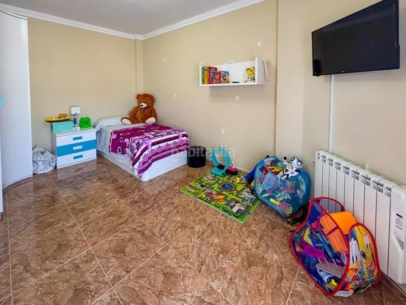 Foto e8aebb60-af58-402f-ab7b-296236c8647a. Chalet con parcheggio piscina in Belicena Vegas del Genil