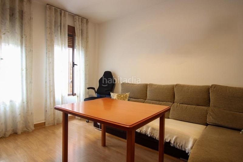 Foto 2d043f70-e11c-4be0-9253-fa70125265c8. Casa amb aparcament a Ogíjares