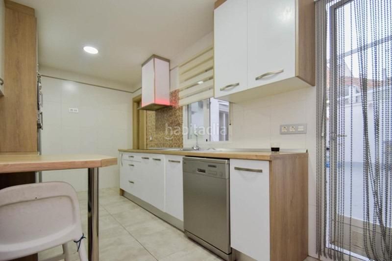 Foto 3d6e36e8-63c6-40f2-b911-14197f6a0d70. Casa a Avda. De los Ogíjares Armilla