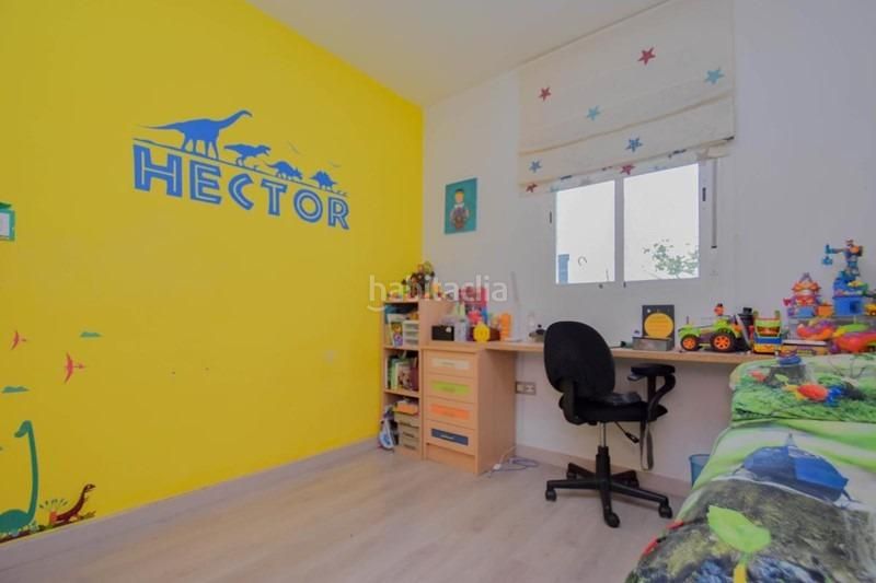 Foto c16c3523-d5ac-486f-beec-75f1c87b2619. Casa a Avda. De los Ogíjares Armilla