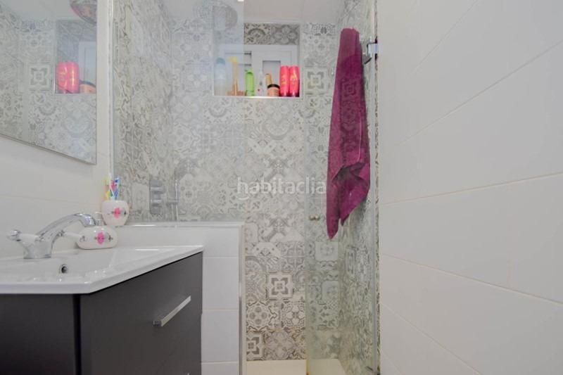 Foto d3fe9cc3-ca48-4a52-9a8c-c9f91eaebc5a. Casa a Avda. De los Ogíjares Armilla