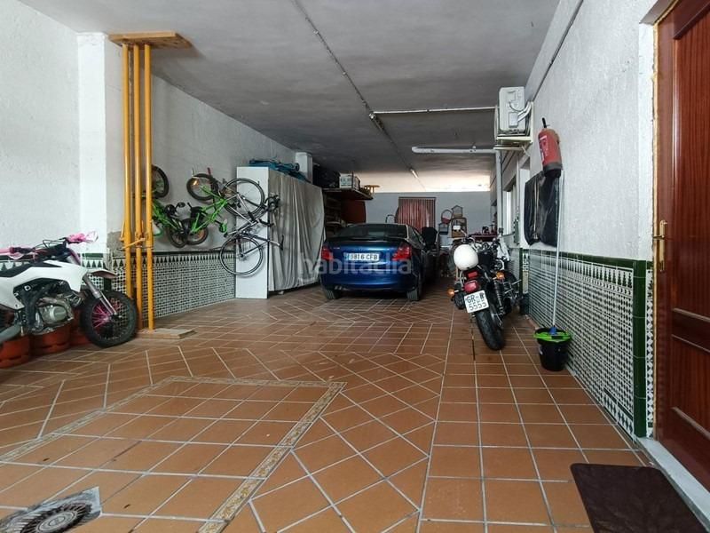 Foto c54ba19f-9e88-4db3-84b5-862365d1a7f7. Casa amb aparcament a Santa Fe