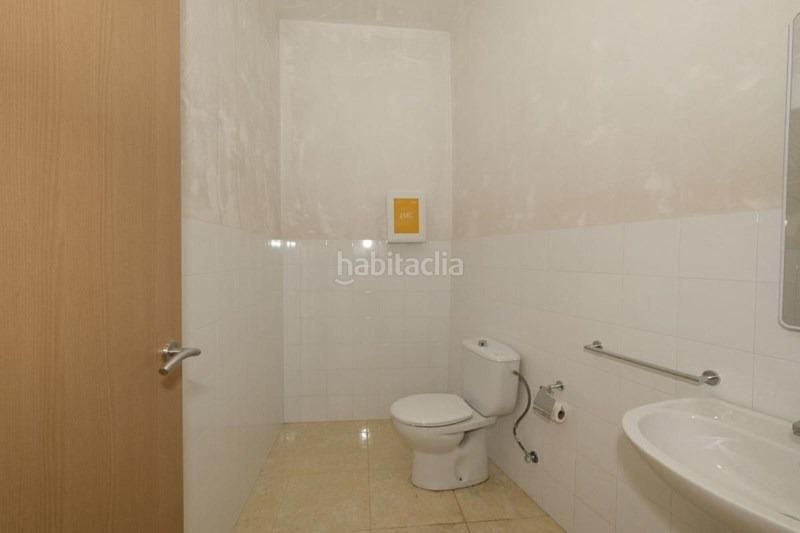 Foto 092642d6-585a-498a-a439-f52245f81162. Local comercial a Padul