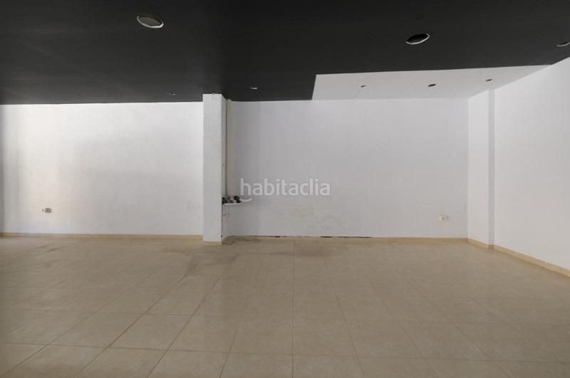 Foto a6f0dd4e-9db1-48f6-847b-b1299f8deb22. Local comercial a Padul