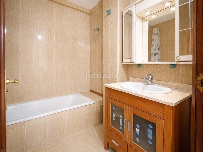 Foto c117c32e-ba98-4352-8936-c186e7e1fb8b. Pis a Santa Fe
