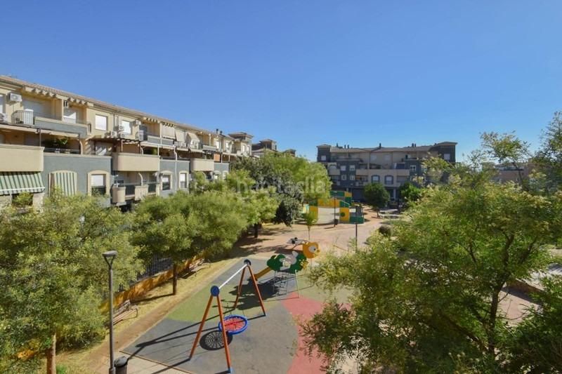 Foto e9bcd922-4b75-451a-ab79-5610adce842a. Flat with parking in Atarfe