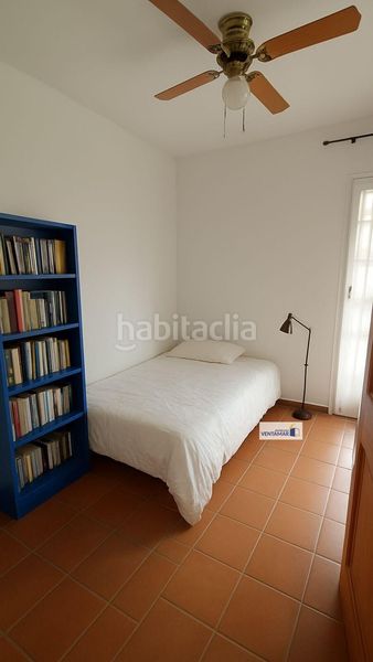 Foto c8ca3df8-4196-488e-a133-f6d2ac1b78b1. Casa adossada amb aparcament a Castellar de la Frontera