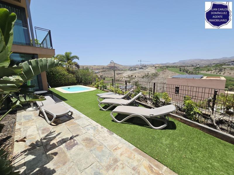 Foto 3933bc28-eae7-4204-9c8b-e42642a17218. Rent chalet with pool in Salobre Golf San Bartolomé de Tirajana