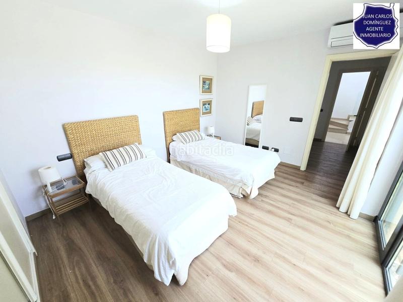 Foto a8dd838b-72d3-48f4-9dab-8f8870862824. Location chalet avec piscine dans Salobre Golf San Bartolomé de Tirajana
