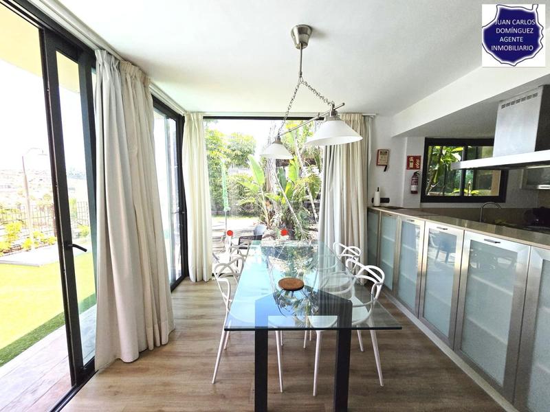 Foto f2a163fb-aa14-40c0-b619-c16127659f07. Location chalet avec piscine dans Salobre Golf San Bartolomé de Tirajana
