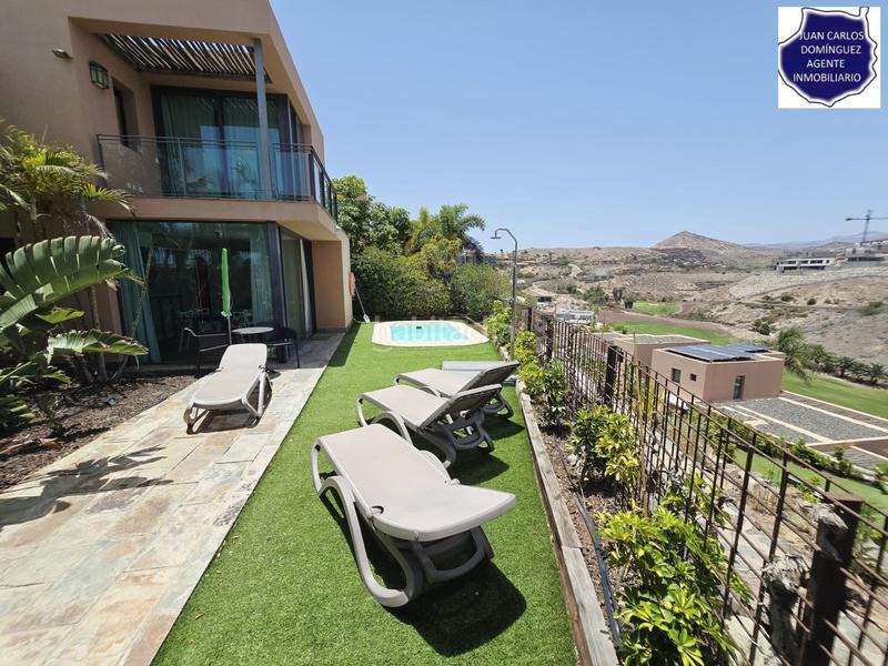 Foto fd4bdc96-9e8d-4361-8ab3-39ba339967f3. Location chalet avec piscine dans Salobre Golf San Bartolomé de Tirajana