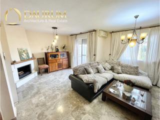 Doppelhaus in Manantiales - Lagar - Cortijo. Maravilloso chalet pareado de 3 plantas en alhaurín de la torre