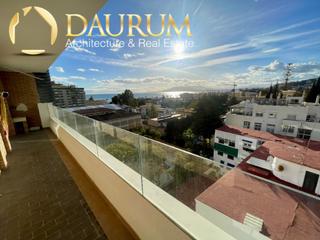 Pis a El Palo. Magnífico piso con vistas al mar, de 4 habitaciones en el palo m