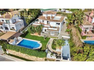 Xalet a La Dama de Noche - La Alzambra. Maravillosa villa en venta en urb atalaya  rio verde, marbella.