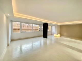 Pis a Ensanche Centro - Puerto. Inmejorable piso de 3 habitaciones en soho málaga mlg11900