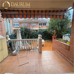 Casa adossada  Calle cabrera. Magnífica oportunidad chalet adosado de 3 plantas en alcalá de h