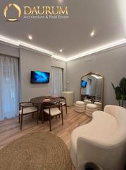Duplex  Calle de tribulete. Fantstico bajo dplex invertido en lavapis (mn4-rm-6100)