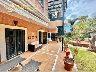 Casa adossada  Calle miguel induráin. Impresionante chalet adosado en venta en parque clavero, málaga