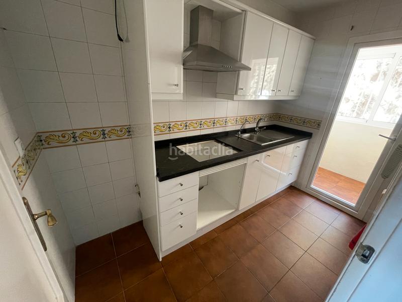 Foto b8a34b49-7199-43f6-8869-eb568844853d. Piso estupendo piso en venta en cerrado de calderon (mlg1-nm-3176) en Málaga