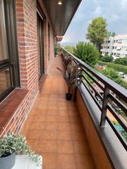 Appartement  Calle suecia. Inmejorable oportunidad de 4 habitaciones en pozuelo de alarcón